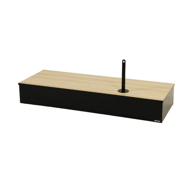 [567046003] Plataforma de madera para exhibición de bicicletas.