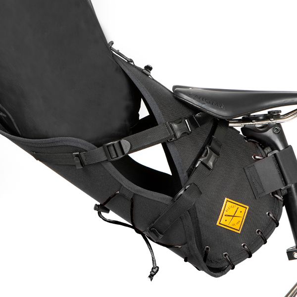 [588027301] Bolsa de sillín negra de 18 l
